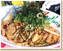 蒸し鶏ときのこのゴマ風味ソース